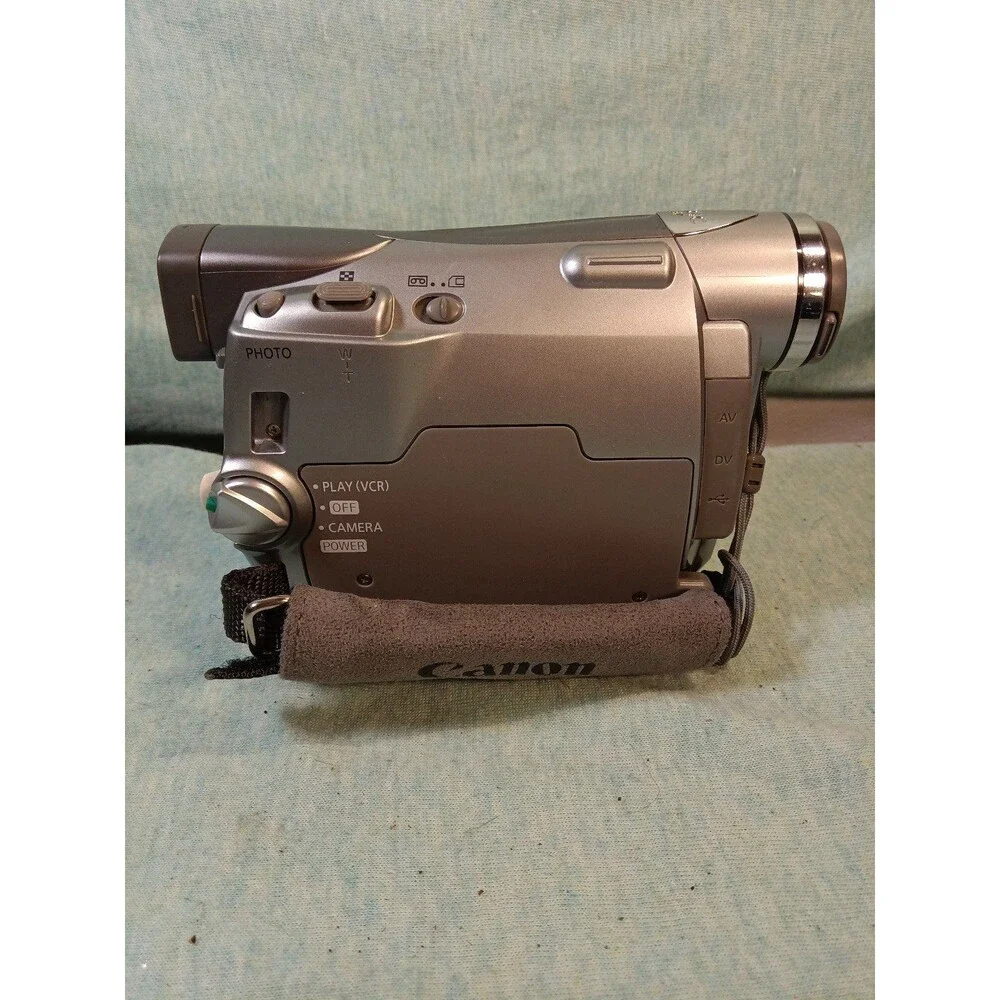 Canon Digital Video Camcorder Mini DV NTSC ZR 200 - UNIT ONLY